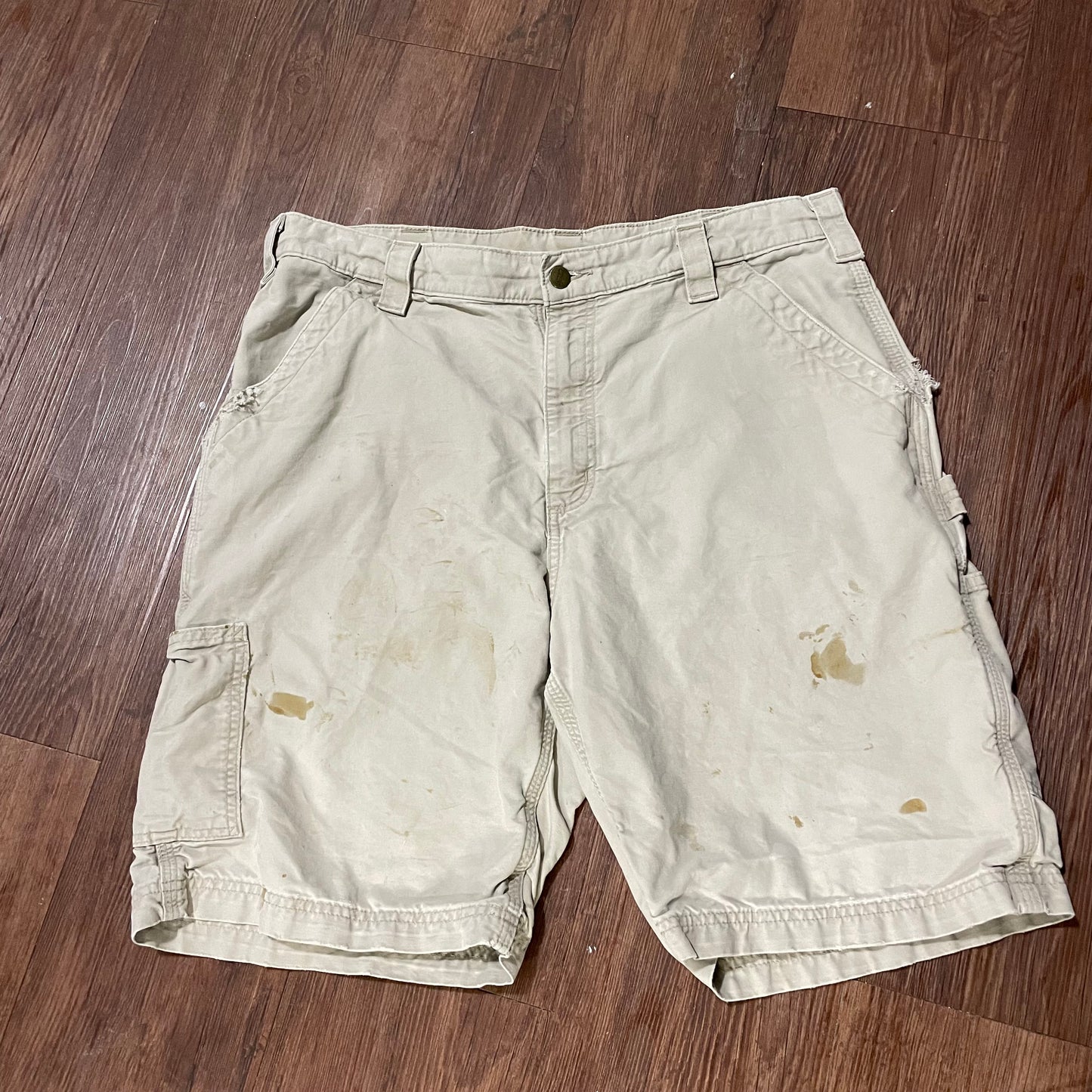 (36) Carhartt Tan Cargo Jorts