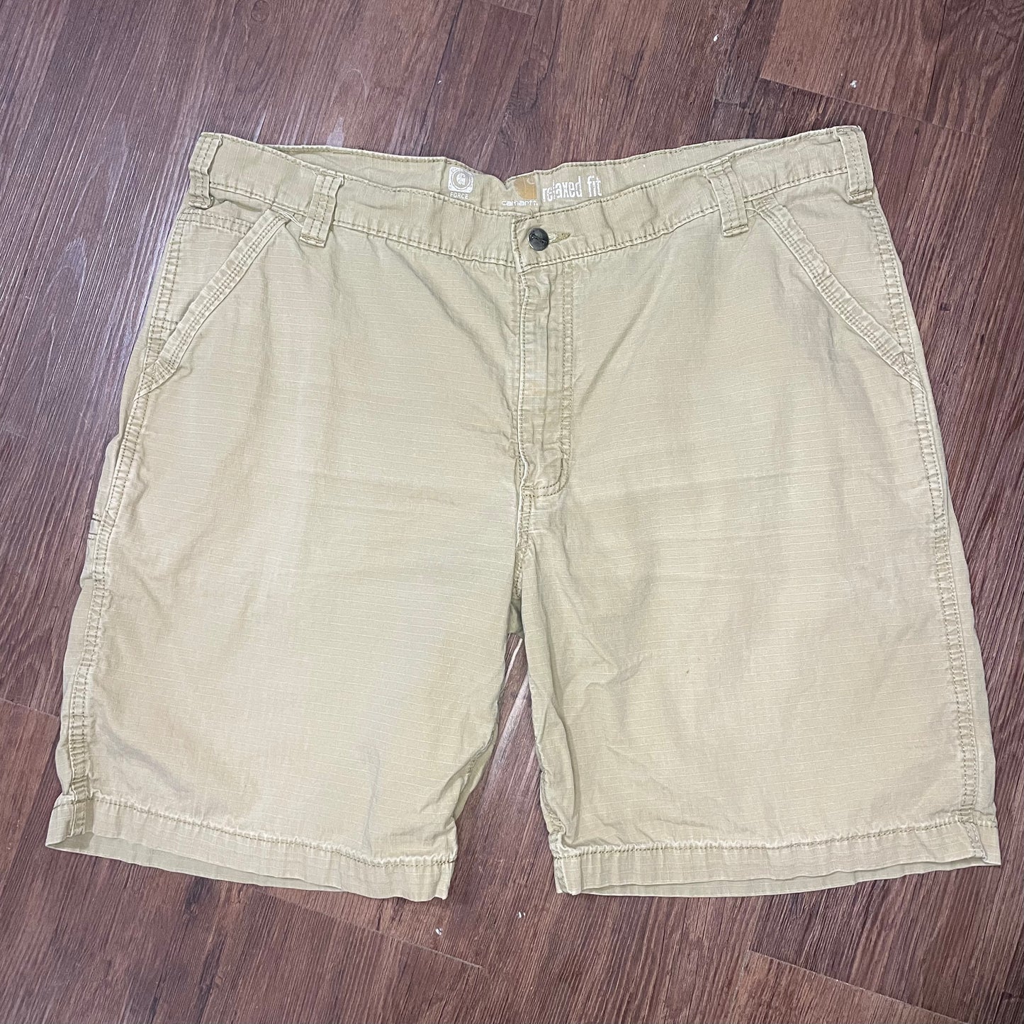 (40) Carhartt Tan Jorts